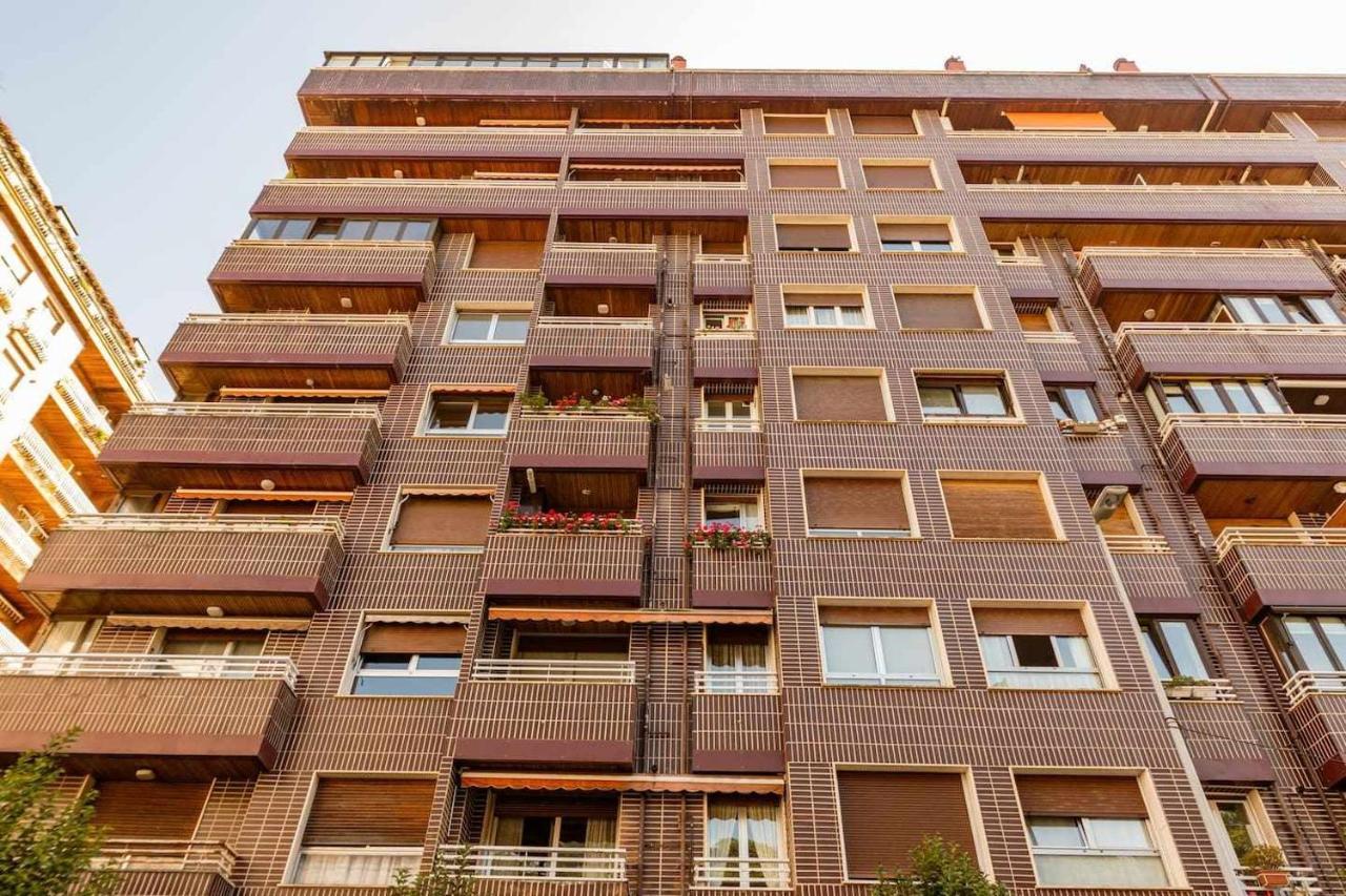 New Amara Suite Friends & Families Parking San Sebastian Exterior photo